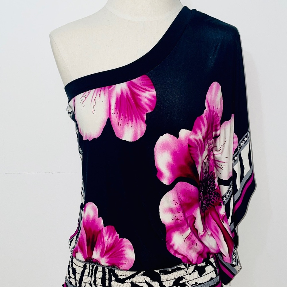 2b bebe One Shoulder Floral Zebra Print Smocked Blouse T6664 Small